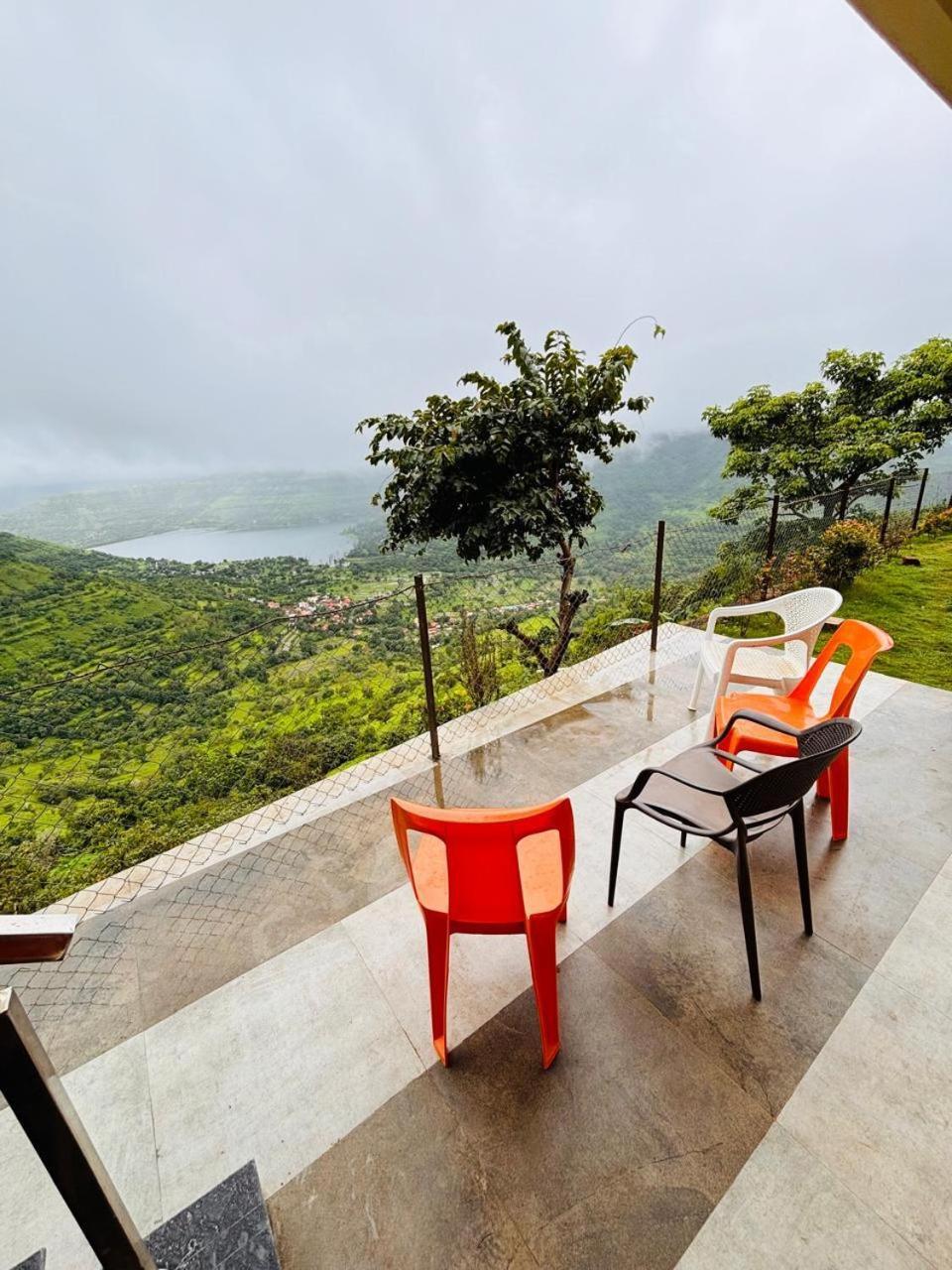 Paramount 3 Ac Bedrooms Hall Garden With Lake View Панчгані Екстер'єр фото