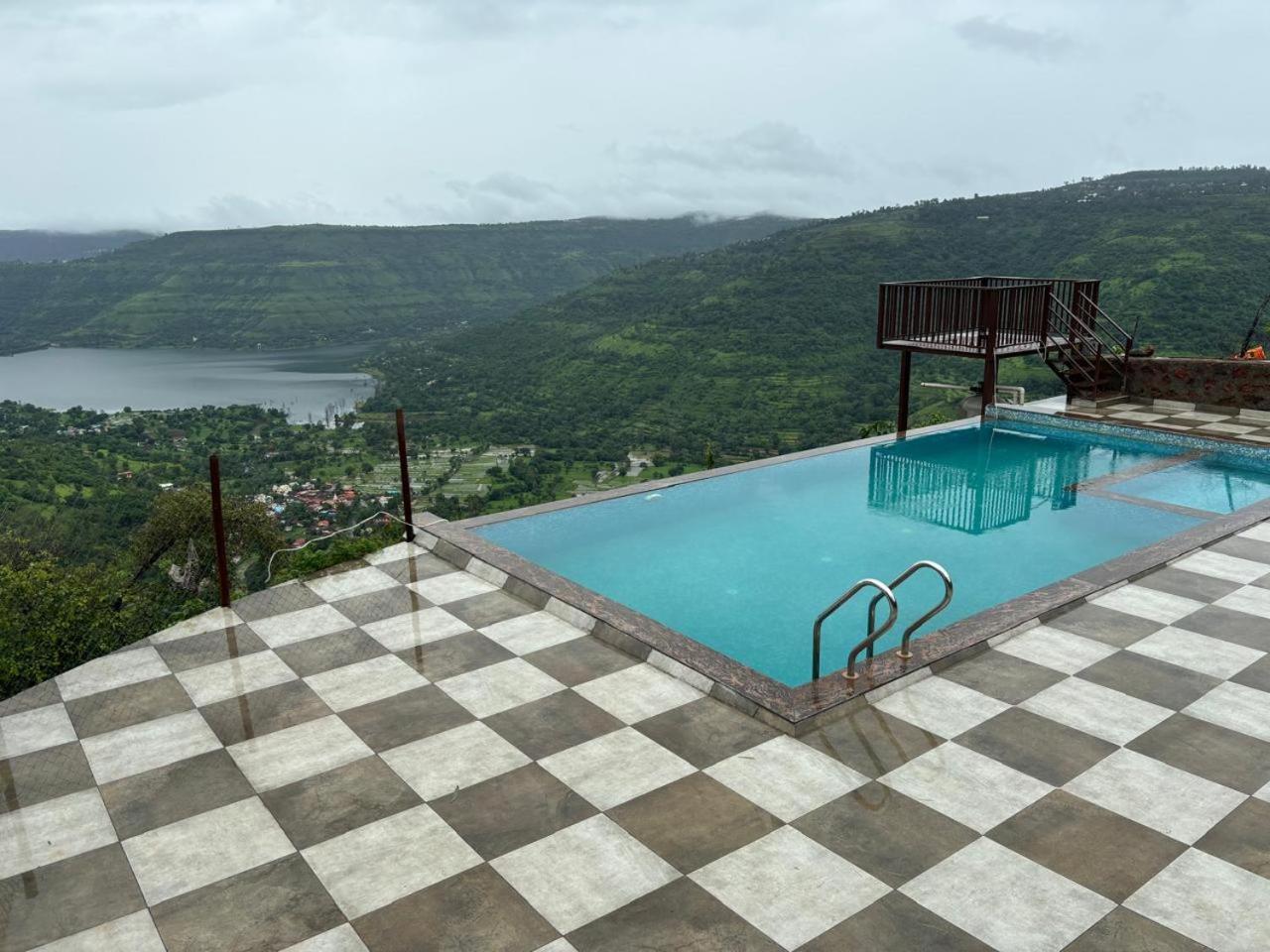 Paramount 3 Ac Bedrooms Hall Garden With Lake View Панчгані Екстер'єр фото