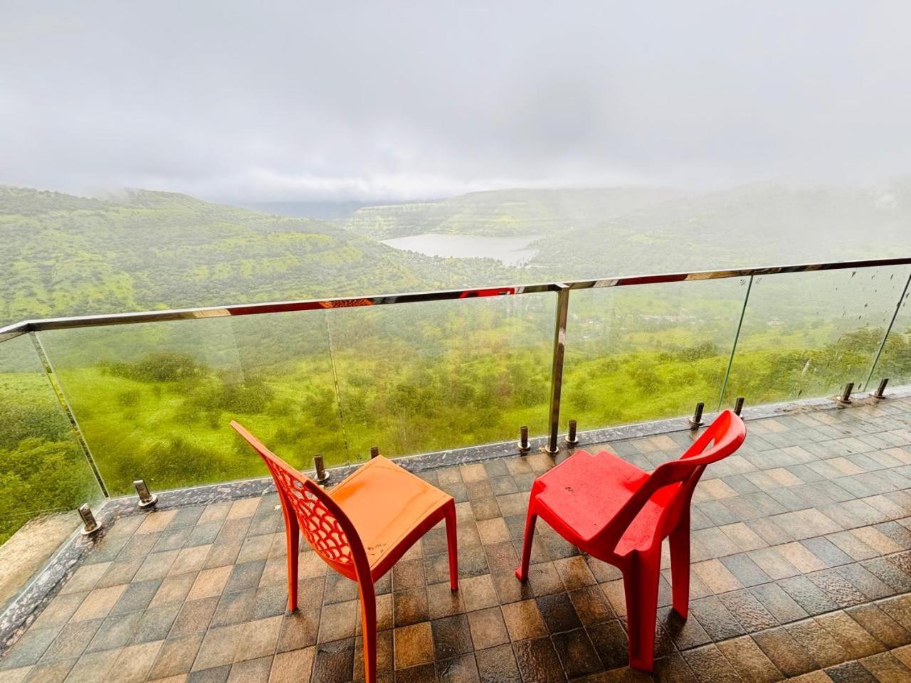 Paramount 3 Ac Bedrooms Hall Garden With Lake View Панчгані Екстер'єр фото